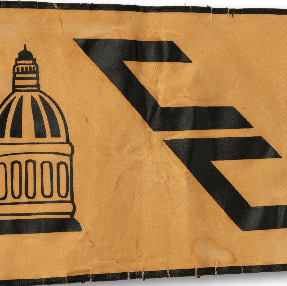 Swallowtail Burgee with Dome