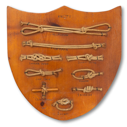 Shield-Backed Knot Board
