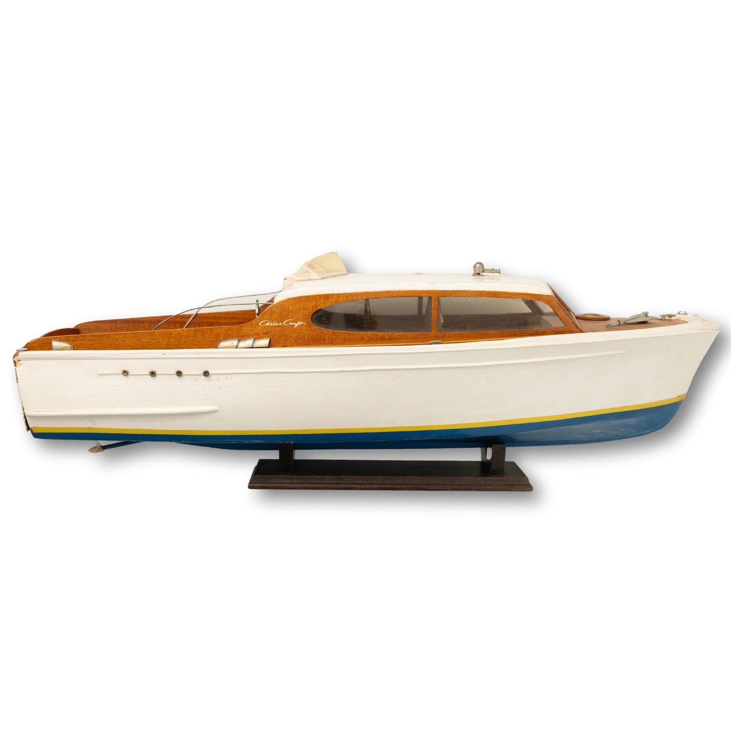 Large Chris-Craft Cruiser