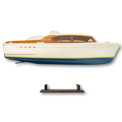 Large Chris-Craft Cruiser