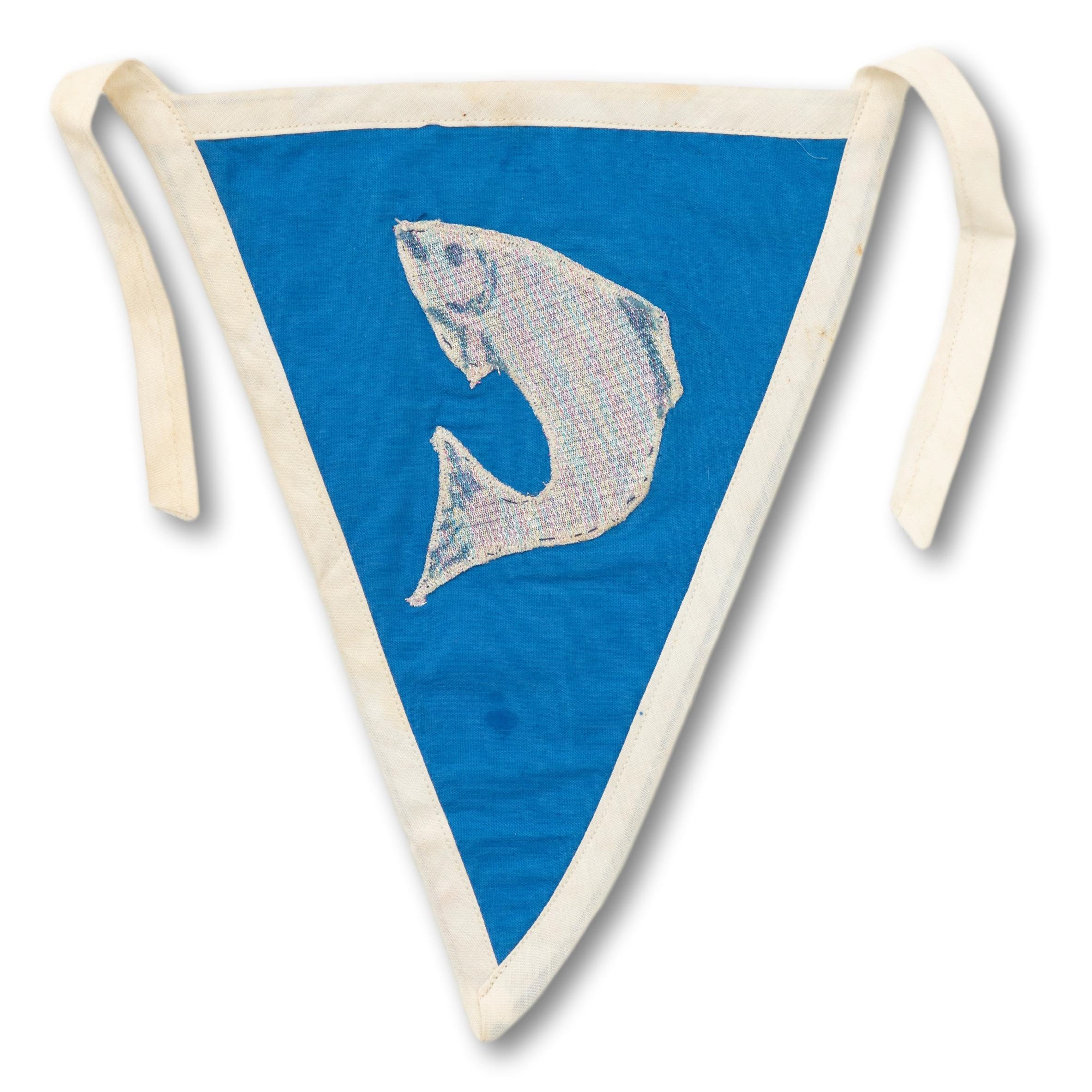 Three Fish Flag Leaping Fish Flag – Seacraft Vintage