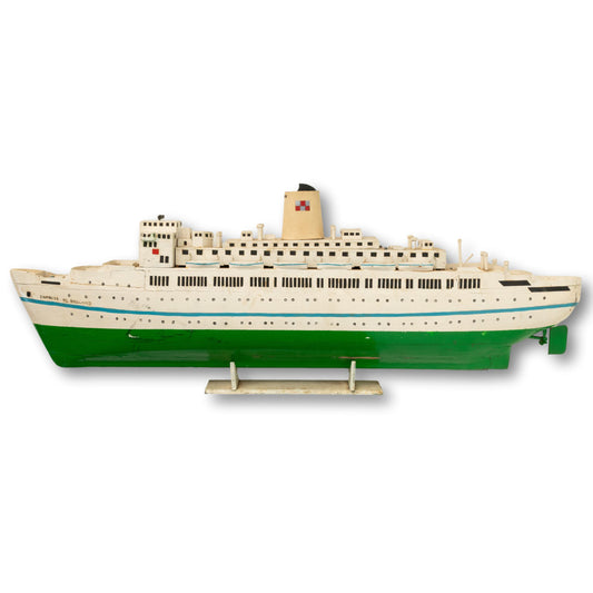 Large Passenger Steamer Model