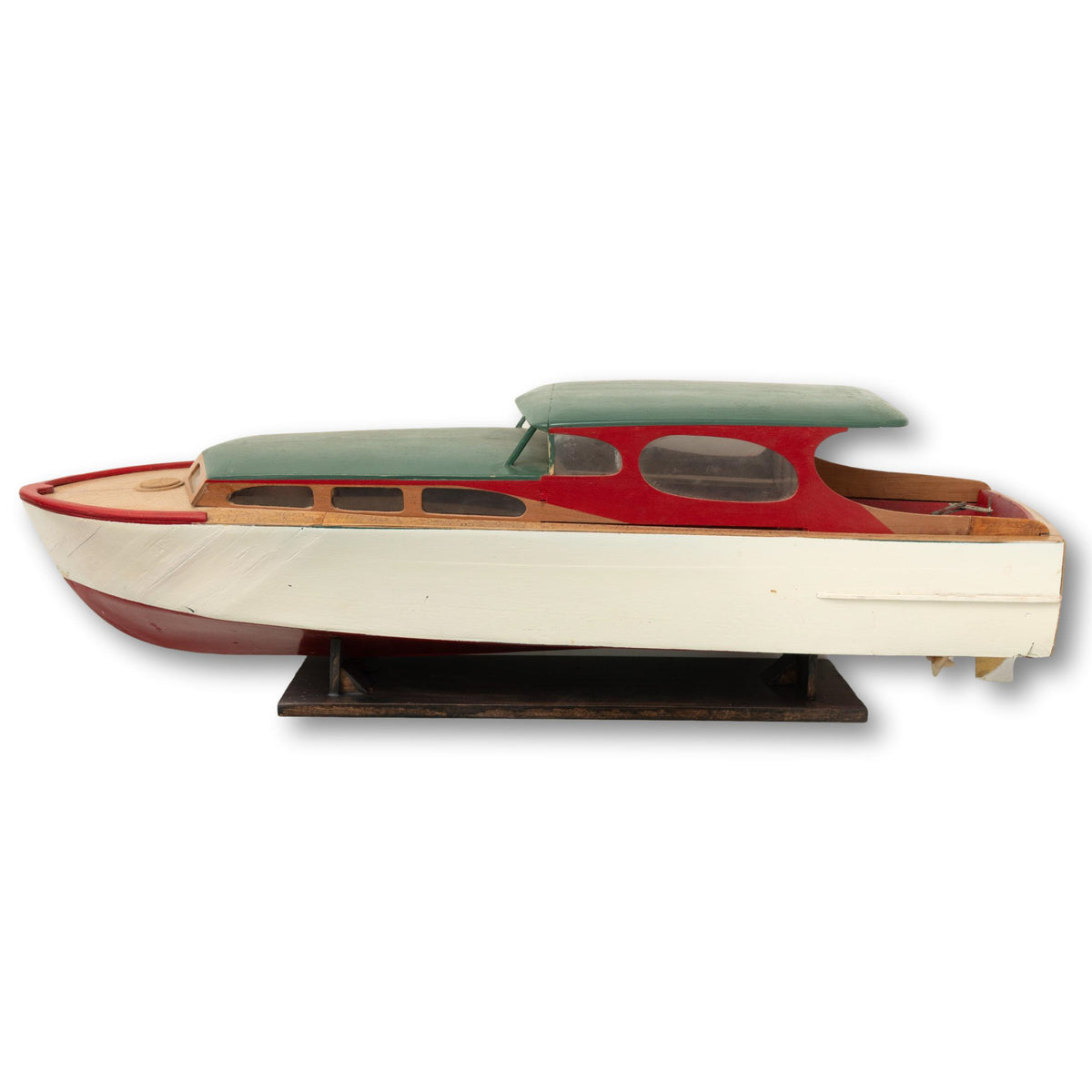 Model Cabin Cruiser