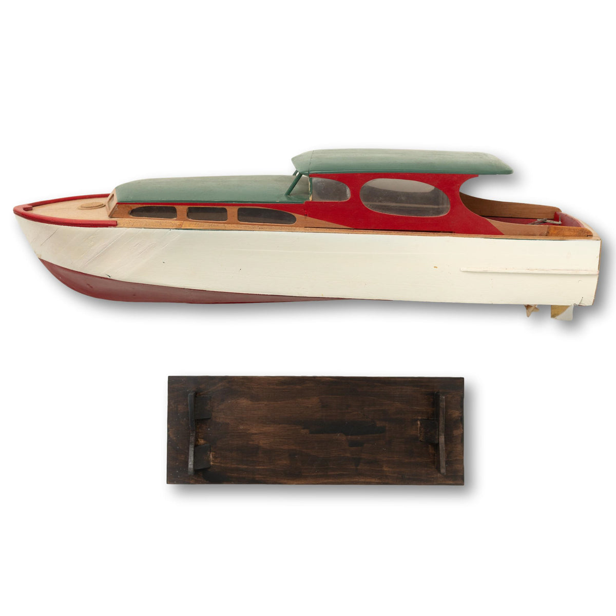 Model Cabin Cruiser