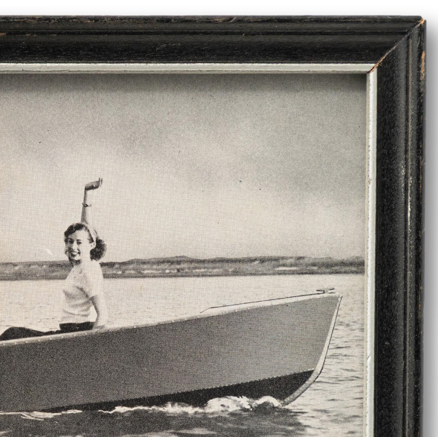 B&W Leisure Boat Print